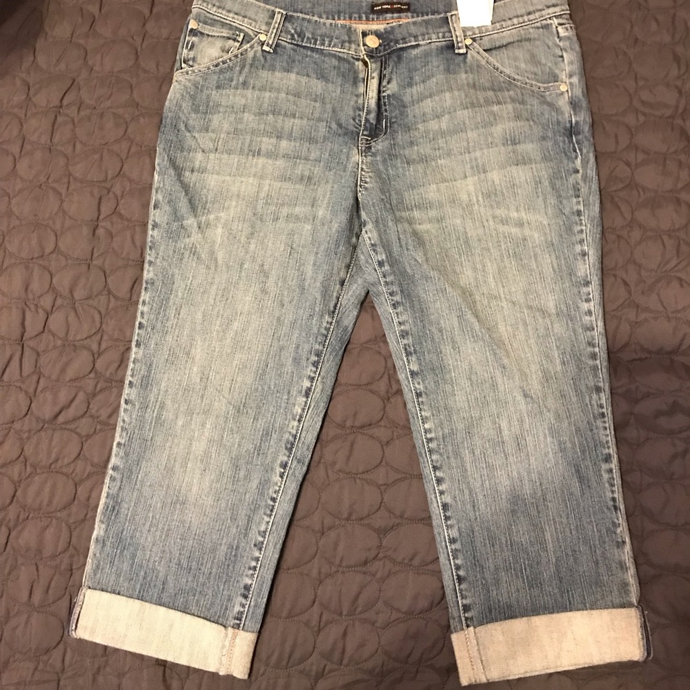 NY&Co Size 16 Jean Crop Pants